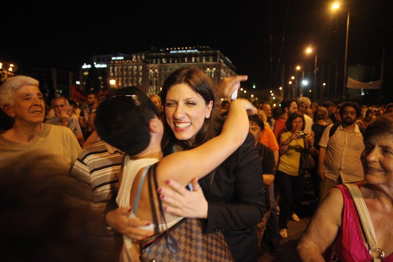 Η Ζωή φτιάχνει φαν κλαμπ: «Θέλουν, αλλά δεν μπορούν να με φάνε» [εικόνες] | iefimerida.gr 1