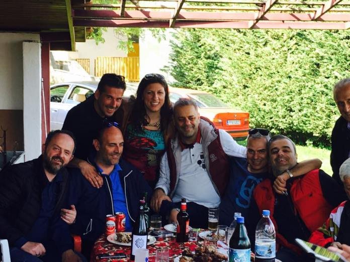 Πάσχα στη Λάρισα, χωρίς τον σύζυγό της, έκανε η Ζωή Κωνσταντοπούλου [εικόνα] | iefimerida.gr 0