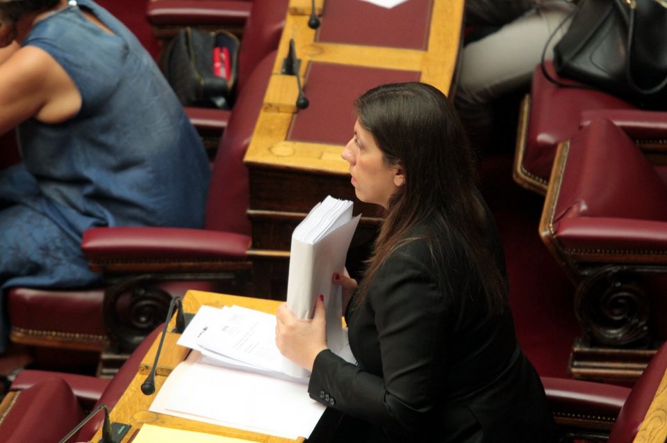 Η Ζωή τα έψαλε στον Τσίπρα: Είναι Αριστερά αυτή; [εικόνες] | iefimerida.gr 0