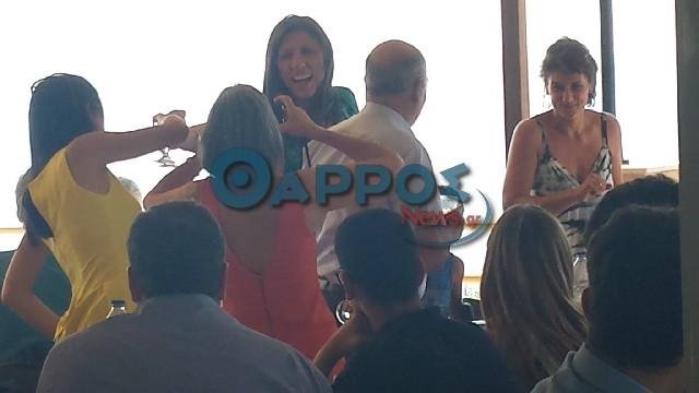 Ο χορός της Ζωής -Εγινε νονά και χόρεψε καλαματιανό [εικόνες] | iefimerida.gr 3