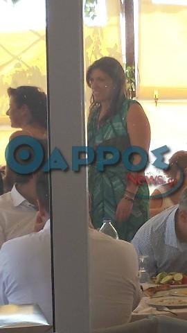 Ο χορός της Ζωής -Εγινε νονά και χόρεψε καλαματιανό [εικόνες] | iefimerida.gr 5