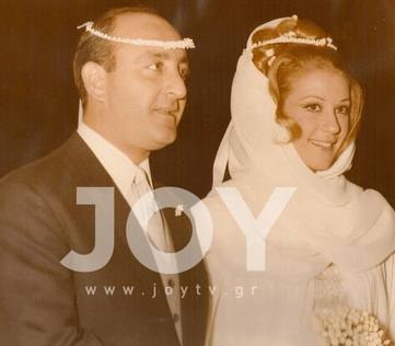 Η Ζωή Λάσκαρη εξηγεί για ποιο λόγο την χώρισε ο πρώτος της άντρας [εικόνες] | iefimerida.gr 0