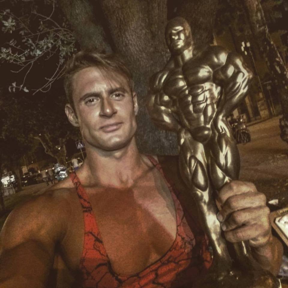 Ο Eλληνας με το ωραιότερο σώμα στον κόσμο -Πήρε την πρωτιά σε παγκόσμιο διαγωνισμό Fitness [εικόνες] | iefimerida.gr 4