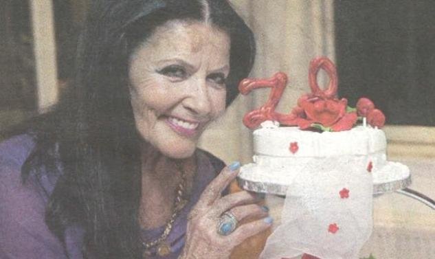 82 ετών η Ζωζώ Σαπουτζάκη και πάντα όμορφη [εικόνες] | iefimerida.gr 2