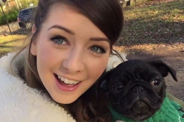 Η βασίλισσα του YouTube -Είναι 25 ετών και βγάζει 50.000 λίρες τον μήνα [εικόνες]  | iefimerida.gr 3