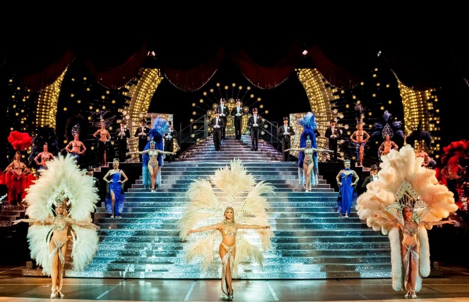 Εκεί που η... σιλικόνη απαγορεύεται - Στα παρασκήνια της οντισιόν του πιο αστραφτερού καμπαρέ του Λας Βέγκας [εικόνες] | iefimerida.gr 11