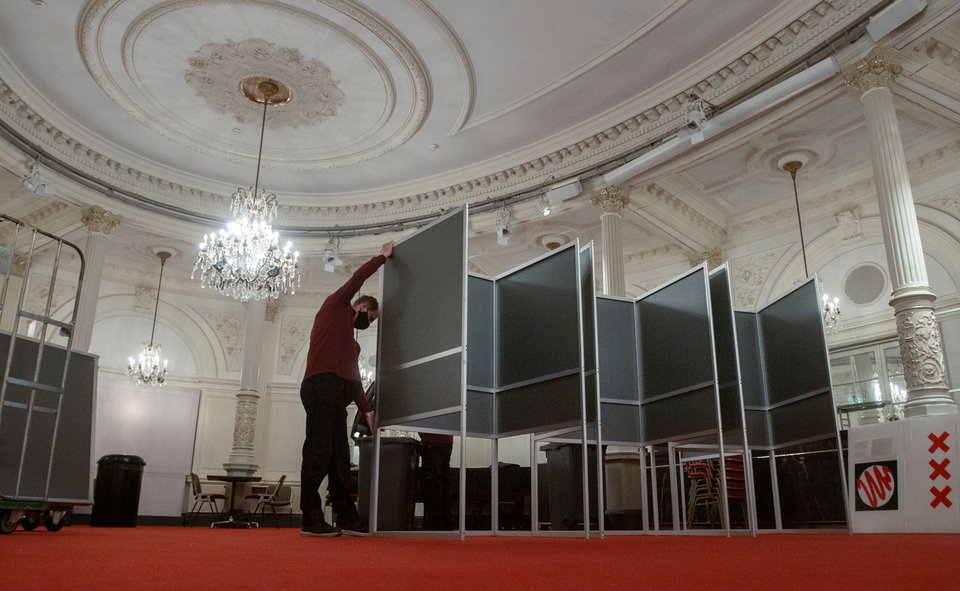 Εκλογικό κέντρο στήθηκε και στο Concertgebouw, το Royal Concert Hall στο Άμστερνταμ