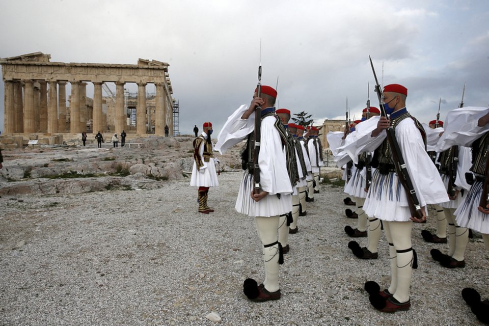 25η Μαρτίου έπαρση σημαίας Ακρόπολη