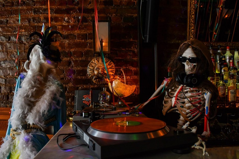 dj