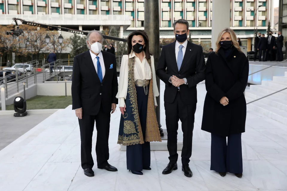 Το ζεύγος Μητσοτάκη με το ζεύγος Θόδωρου και Γιάννας Αγγελοπούλου -Φωτογραφία: IntimeNews/ΛΙΑΚΟΣ ΓΙΑΝΝΗΣ