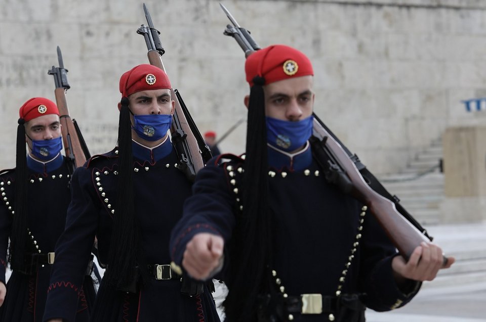 Αλλαγή φρουράς των Ευζώνων