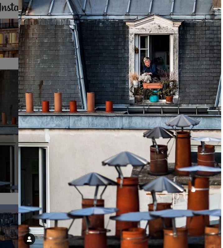 Η ζωή σε ένα μπαλκόνι στο δεύτερο arrondissment / Raphael Metivet