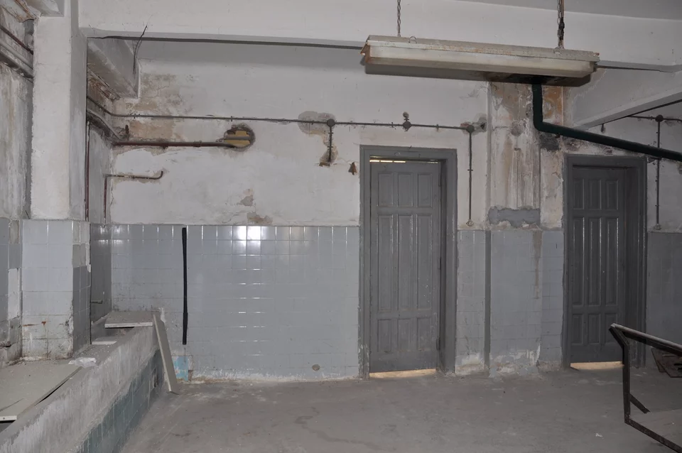 Ο ίδιος χώρος μετά τις εργασίες. Πρώην Δημόσιο Καπνεργοστάσιο – Βιβλιοθήκη και Τυπογραφείο της Βουλής | Φωτογραφία © Ναταλία Τσουκαλά | Ευγενική Παραχώρηση Βουλή των Ελλήνων και ΝΕΟΝ