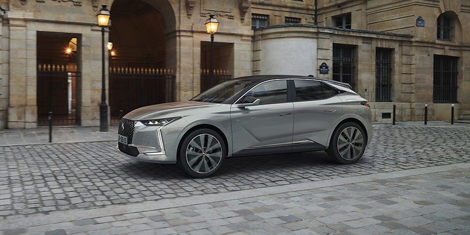 DS 4