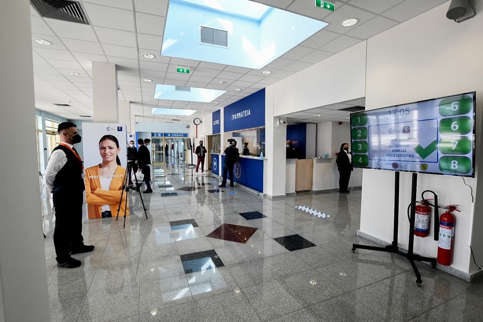 Το mega εμβολιαστικό κέντρο στην Πάτρα / Φωτογραφία: ΓΙΑΝΝΗΣ ΑΝΔΡΟΥΤΣΟΠΟΥΛΟΣ/ΕUROKINISSI 