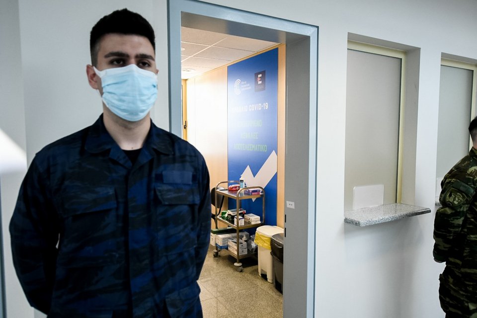 Το mega εμβολιαστικό κέντρο στην Πάτρα / Φωτογραφία: ΓΙΑΝΝΗΣ ΑΝΔΡΟΥΤΣΟΠΟΥΛΟΣ/ΕUROKINISSI 