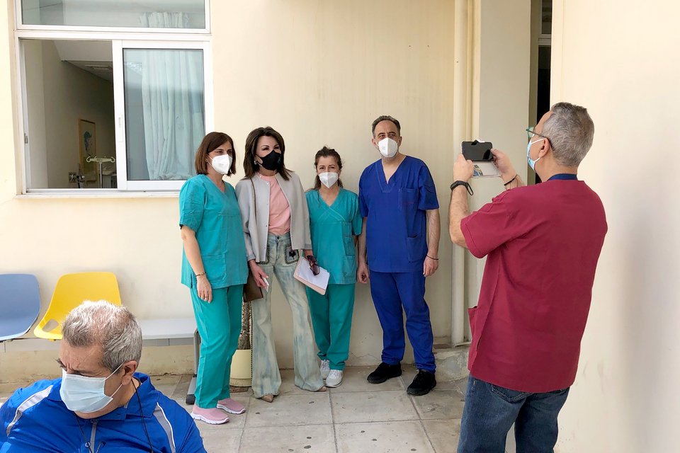 Τη β' δόση του εμβολίου για τον κορωνοϊό έκανε η Γιάννα Αγγελοπούλου