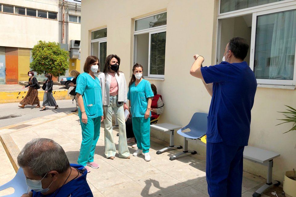 Τη β' δόση του εμβολίου για τον κορωνοϊό έκανε η Γιάννα Αγγελοπούλου