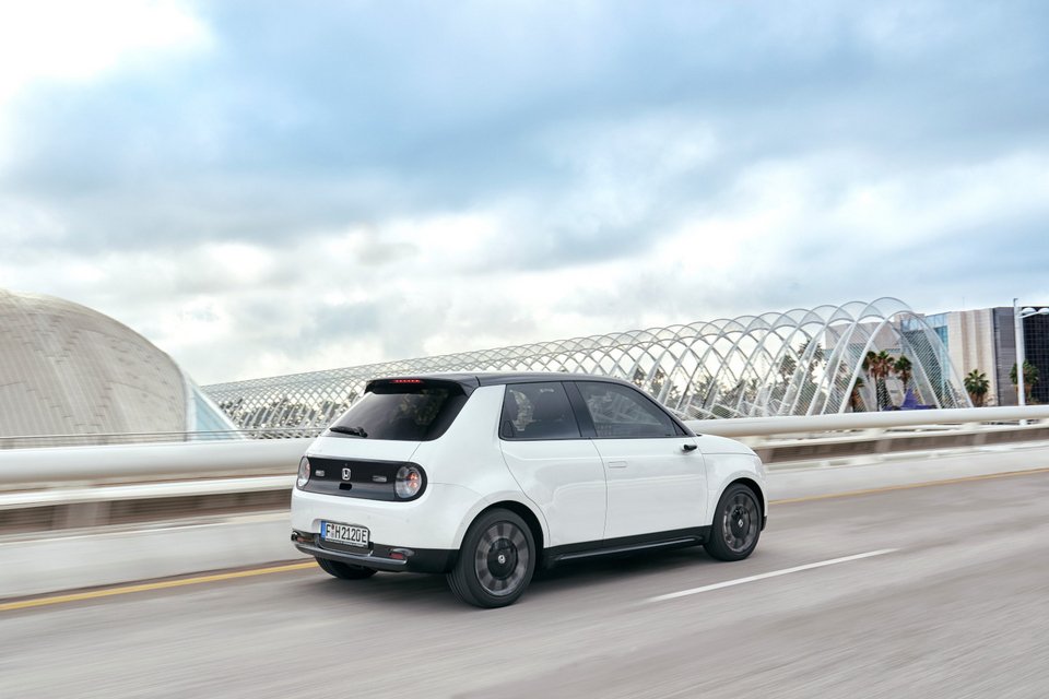 Honda e