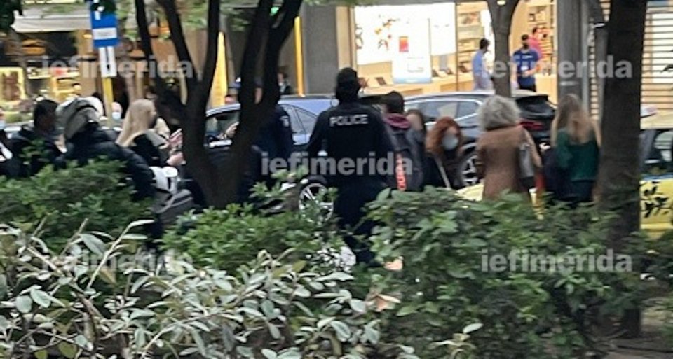 Ελεγχοι και πρόστιμα στο Κολωνάκι / Φωτογραφία: iefimerida.gr