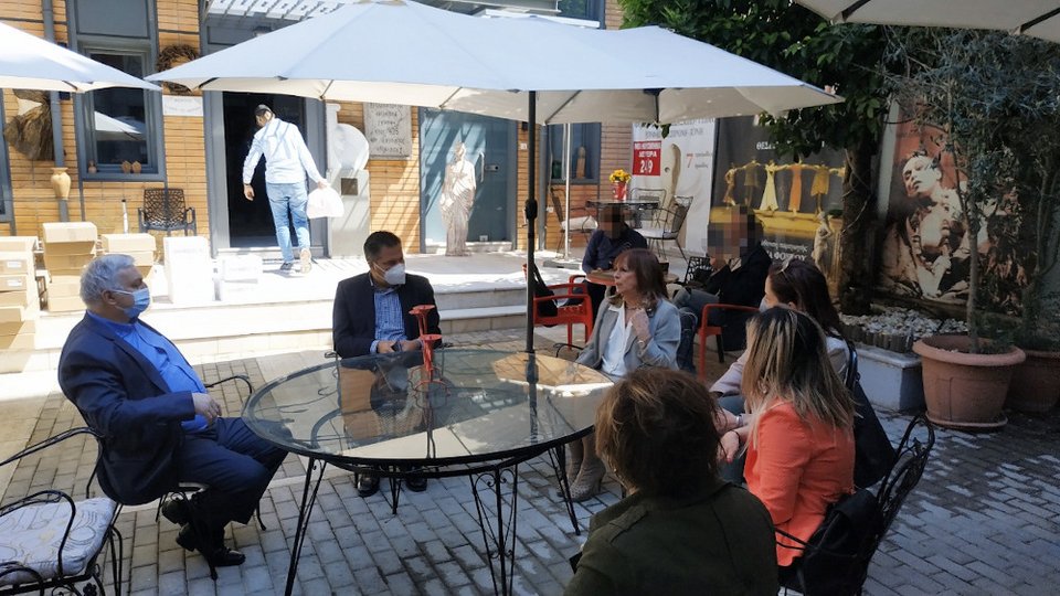 Αντιπροσωπεία της ΝΔ στο «Σπίτι του Ηθοποιού»