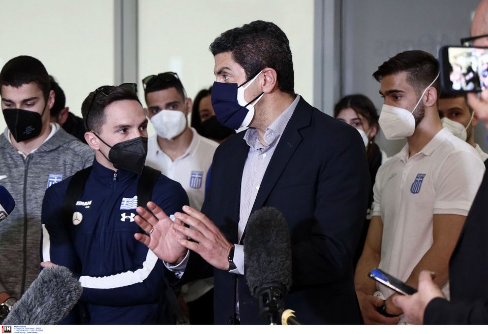 Πετρούνιας και Αυγενάκης σήμερα στο αεροδρόμιο