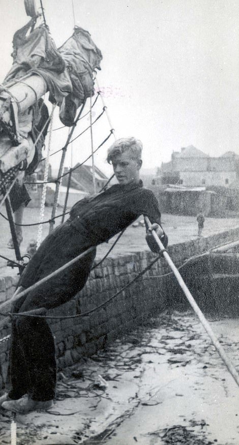 Ο πρίγκιπας Φίλιππος σε ηλικία 15 ετών