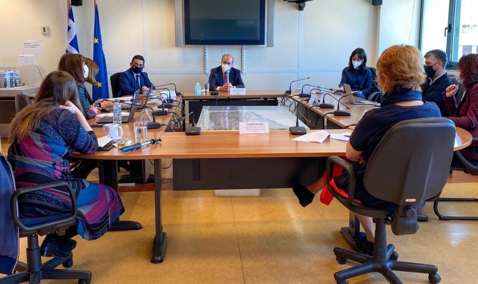 Ο Κωστής Χατζηδάκης επισκέφθηκε σήμερα τη Γ.Γ Κοινωνικής Αλληλεγγύης και Καταπολέμησης της Φτώχειας