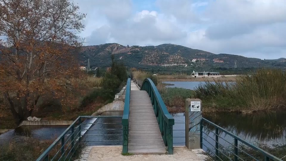 λιμνη