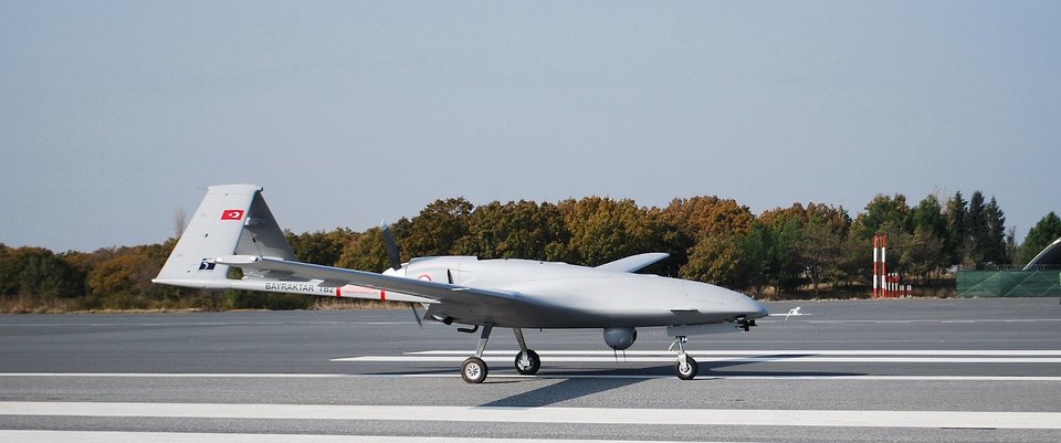 To τουρκικό drone ΤΒ2 Bayaraktar θα τροποποιηθεί προκειμένου να αποκτήσει αναδιπλούμενα φτερά