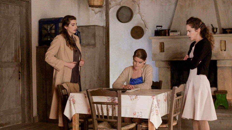 Οι τρεις αδελφές είναι αναστατωμένες με το βιβλίο που έγραψε ο Νικηφόρος