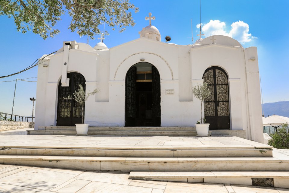 Το εκκλησάκι του Αγίου Γεωργίου στον Λυκαβηττό