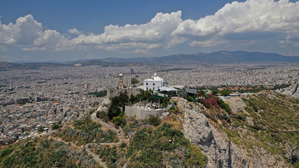 Η θέα από τον Άγιο Γεώργιο είναι μοναδική