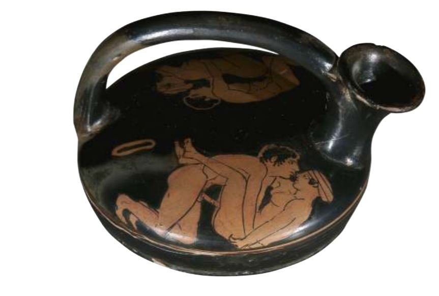  Ερυθρόμορφος ασκός που εικονίζει νέο και νεαρή όμορφη (στην επιγραφή χαρακτηρίζεται «ΚΑΛΗ») δούλη σε ερωτικές περιπτύξεις. Τελευταίο τέταρτο του ου αι π.Χ. / Από την έκδοση Κεραμεικός του Ιδρύματος Ιωάννη Σ. Λάτση