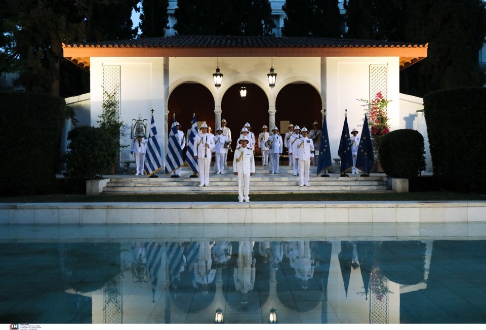 Δείπνο στο προεδρικό για τους ηγέτες της ΕΕ