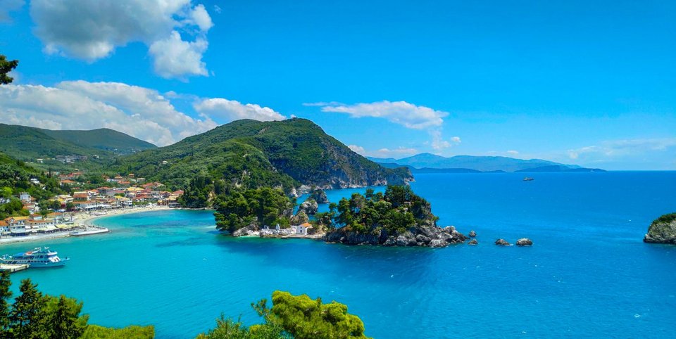 Νησάκι Παναγιά απέναντι από την Πάργα
