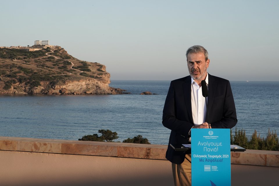 Ο γενικός γραμματέας του ΕΟΤ, Δημήτρης Φραγκάκης, παρουσιάζει την καμπάνια για το 2021 Φωτογραφία: Menelaos Myrillas/Sooc