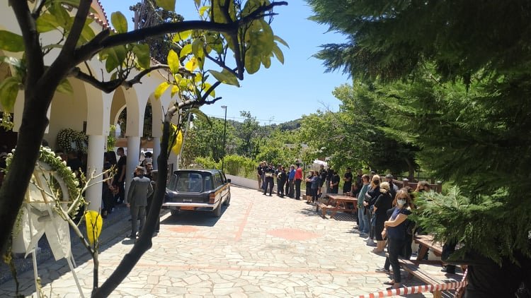 Γλυκά Νερά εκκλησία