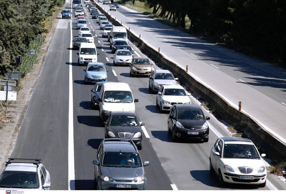 Μποτιλιάρισμα στην ΕΟ Θεσσαλονίκης-Μουδανιών / Φωτογραφία: Intimenews/ΜΩΥΣΙΑΔΗΣ ΓΙΑΝΝΗΣ