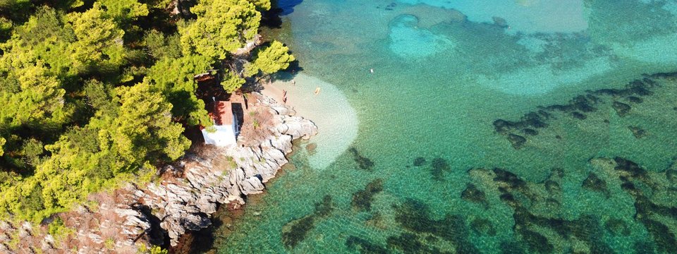 Νησάκι Παναγιά απέναντι από την Πάργα