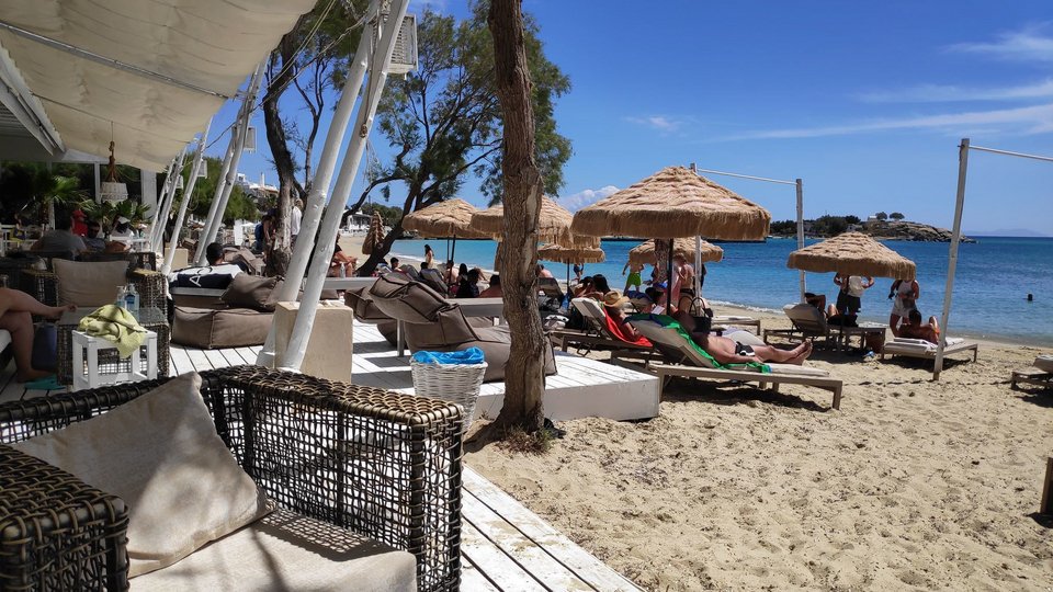 Παραλία Αγίας Αννας Νάξου / Φωτογραφία: iefimerida.gr