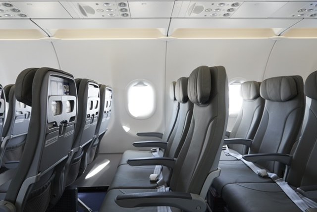 Εσωτερικό αεροσκάφος Sky Express