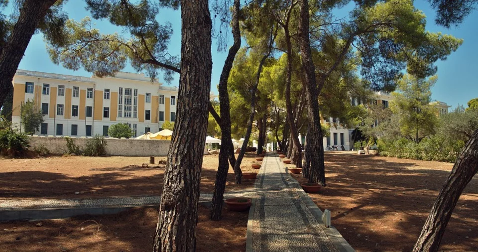 σχολη