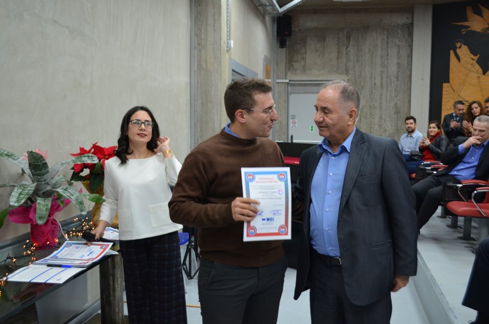 Ο Θεόδωρος Κατσανέβας στις απονομές πτυχίων 2019 των Διεθνών Μηχανικών Συγκολλήσεων, στο αμφιθέατρο του Ελληνικού Ινστιτούτου Συγκολλήσεων