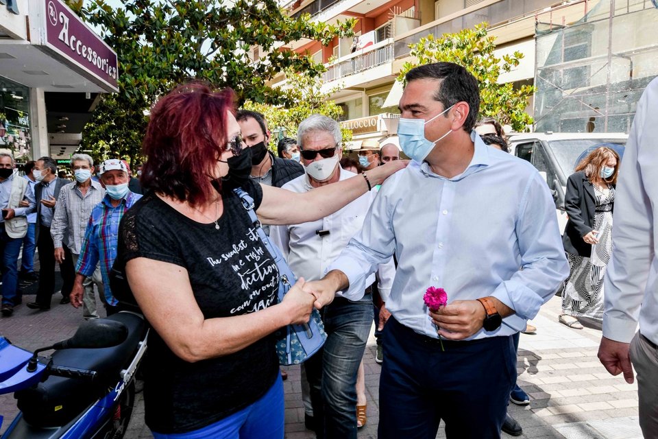 Ο Αλέξης Τσίπρας κατά την περιοδεία του στην Ηλεία -Φωτογραφία: ILIALIVE.GR/ΓΙΑΝΝΗΣ ΣΠΥΡΟΥΝΗΣ/EUROKINISSI