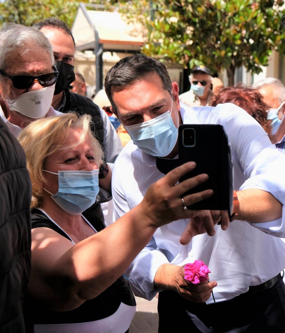 Ο Αλέξης Τσίπρας κατά την περιοδεία του στην Ηλεία -Φωτογραφία: ILIALIVE.GR/ΓΙΑΝΝΗΣ ΣΠΥΡΟΥΝΗΣ/EUROKINISSI