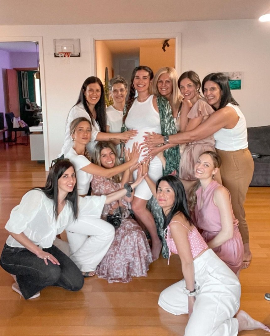 Η Χριστίνα Μπόμπα στο Baby Shower