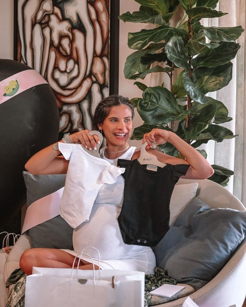 Η Χριστίνα Μπόμπα στο Baby Shower