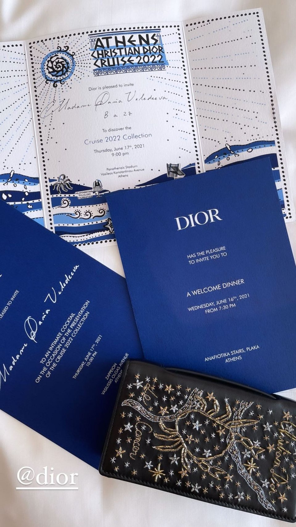 Οι προσκλήσεις του Dior στους καλεσμένους του για το διήμερο στην Αθήνα @dashabazaar_ru