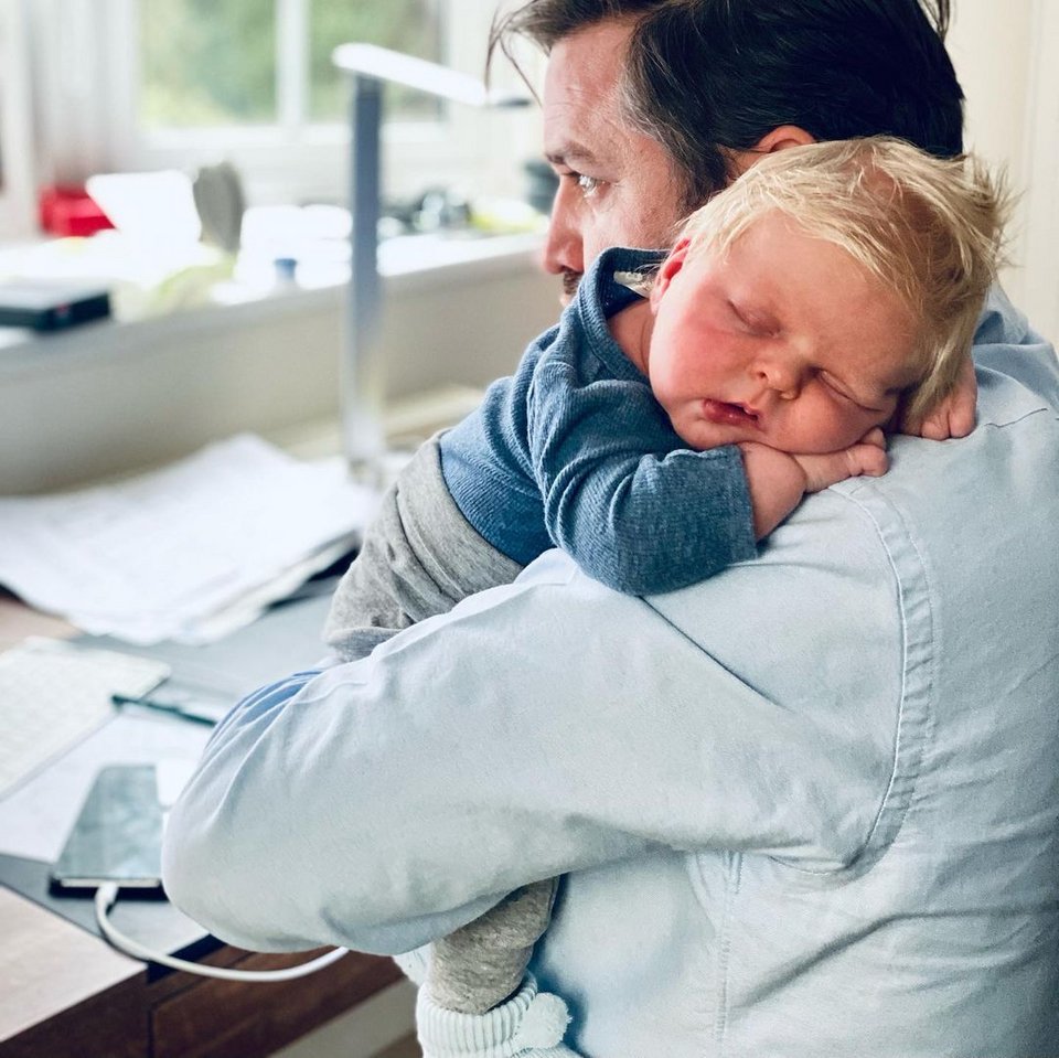 Κι εδώ με τον πατέρα του, Ρουσλάν